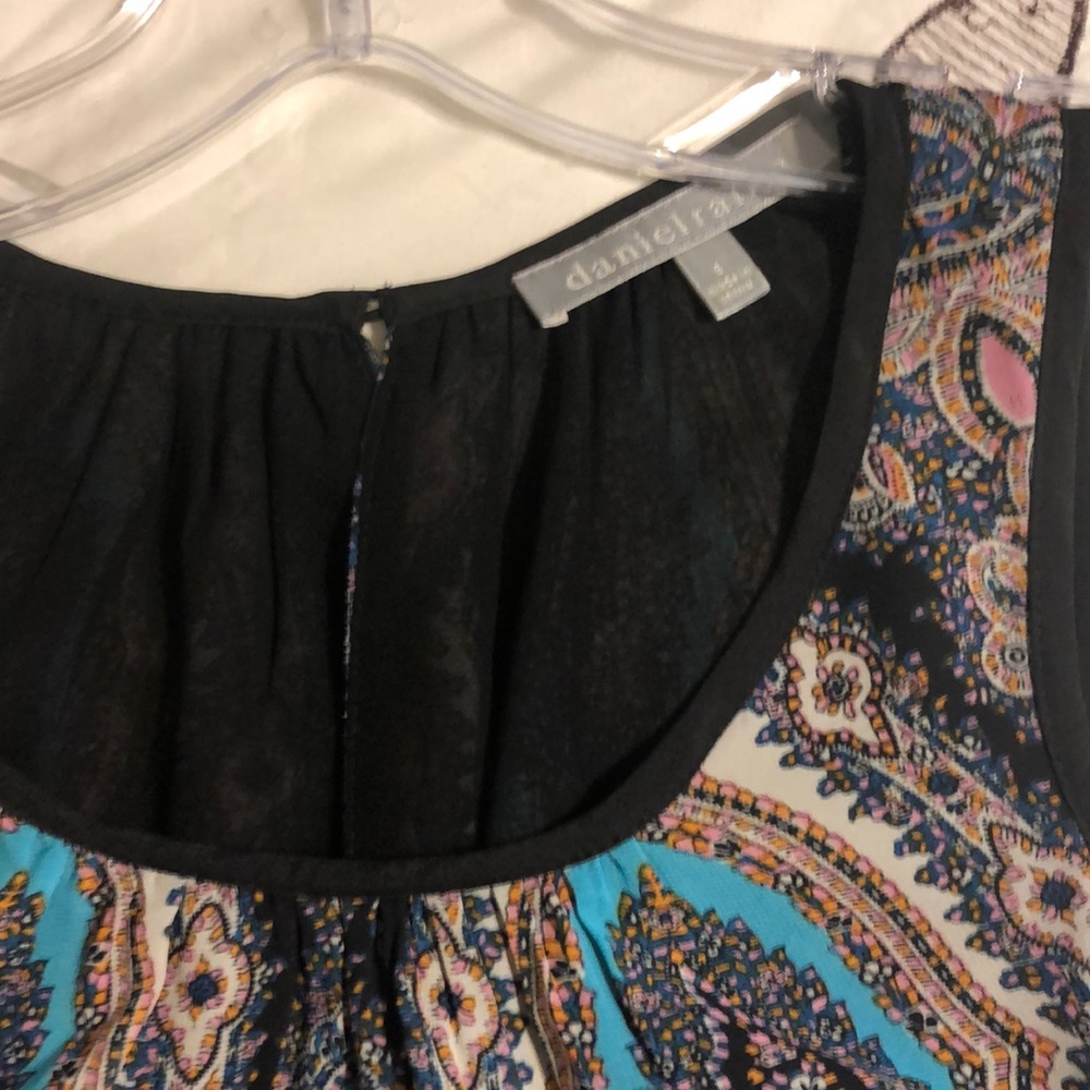 Daniel Rainn Top, Black with Teal & Pink design